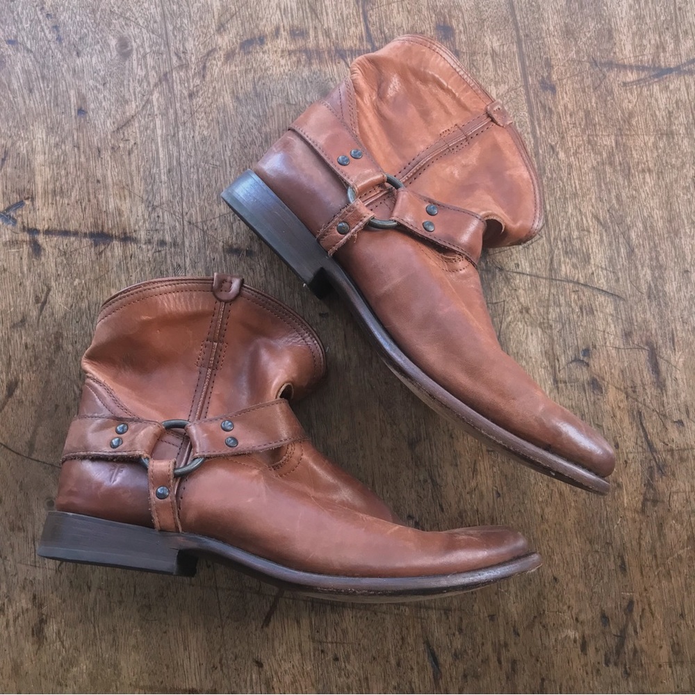 Frye Women Wyatt Harness Short Boots